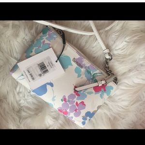 🔴SOLD🔴 Floral Print Calvin Klein Purse